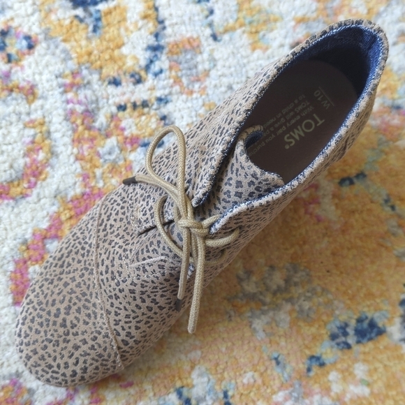 Toms Desert Chic Cheetah Printed Suede Lace Up Wedge Ankle Booties Tan Black 10 - Picture 8 of 16